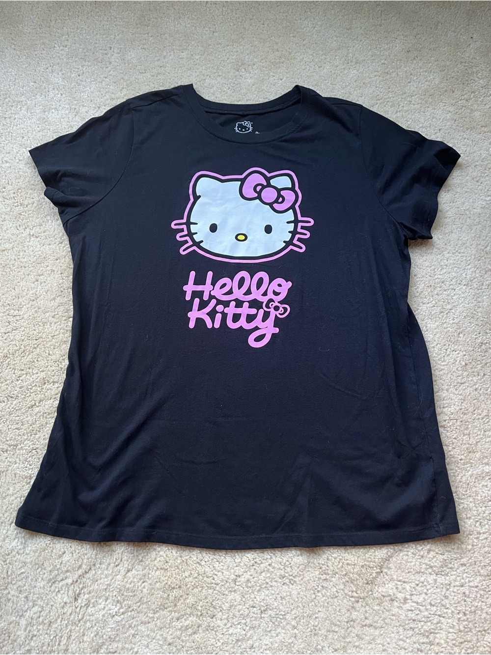 Sanrio Bioworld Hello Kitty Black Graphic Short Sleeve T-Shirt - Size 2XL - VGUC